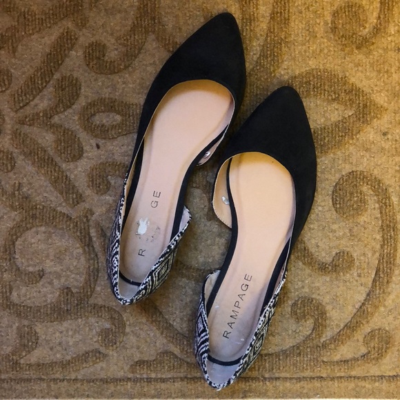 Cute two toned black and white flats, never worn! - Picture 1 of 5